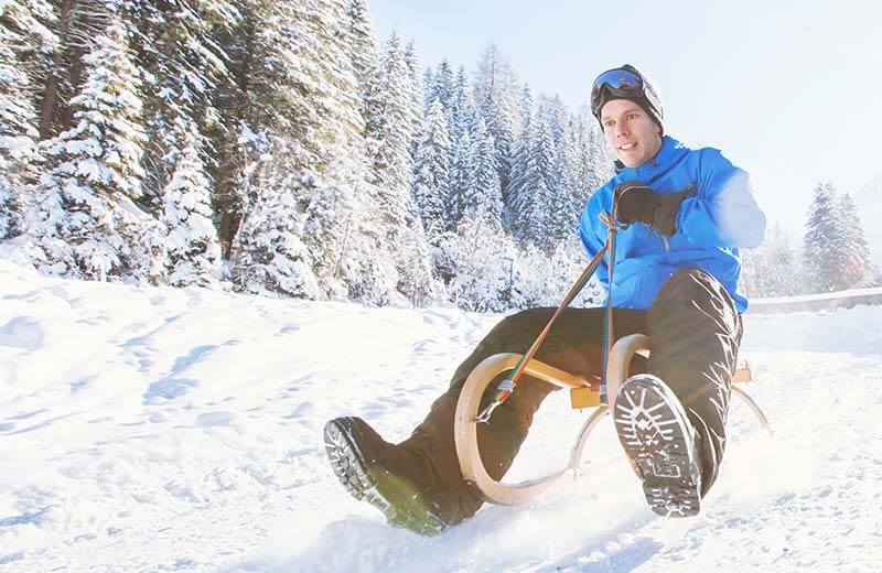 Rodeln und Eislaufen